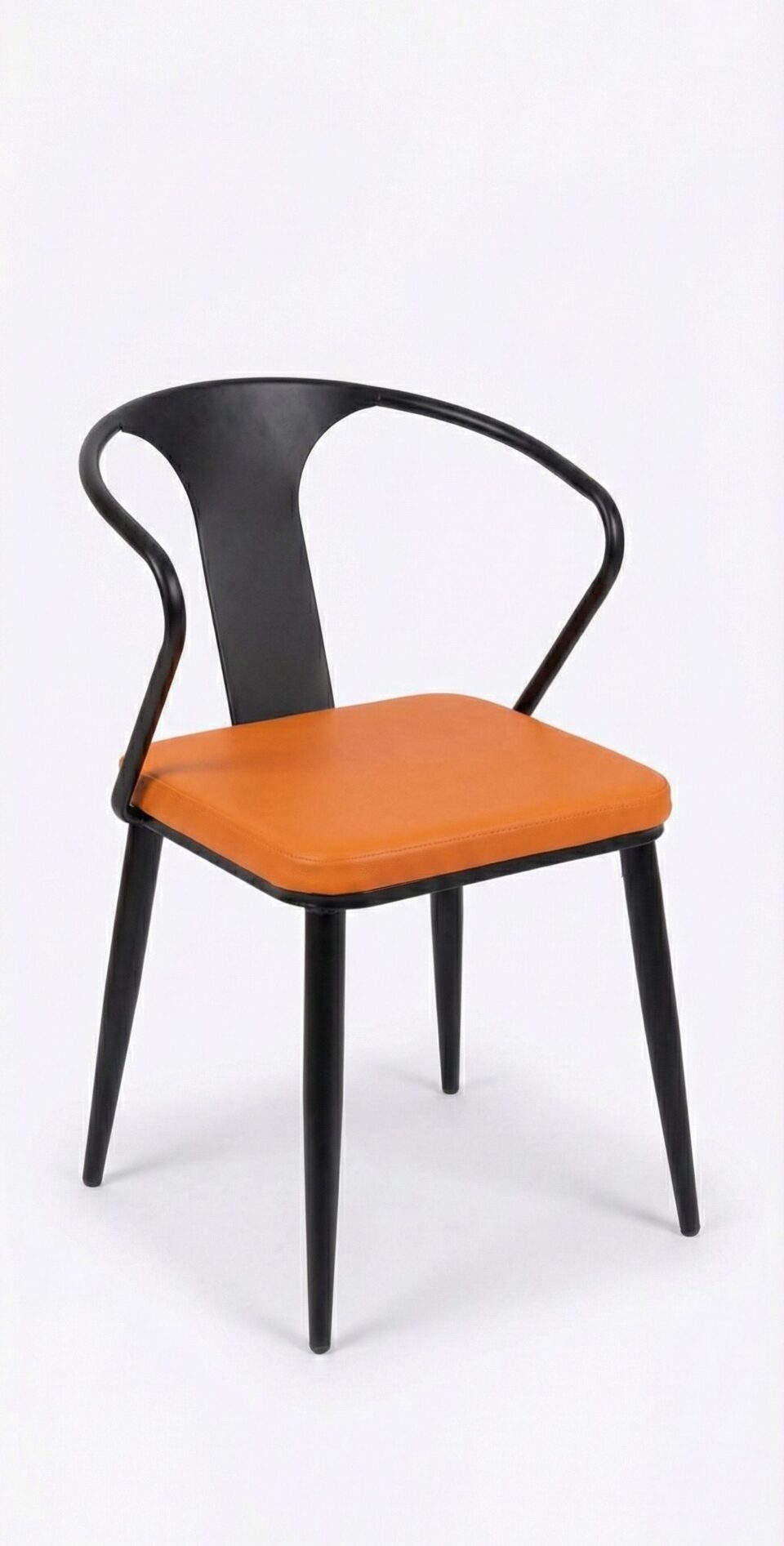 Outdoor metal chair with standard dimensions